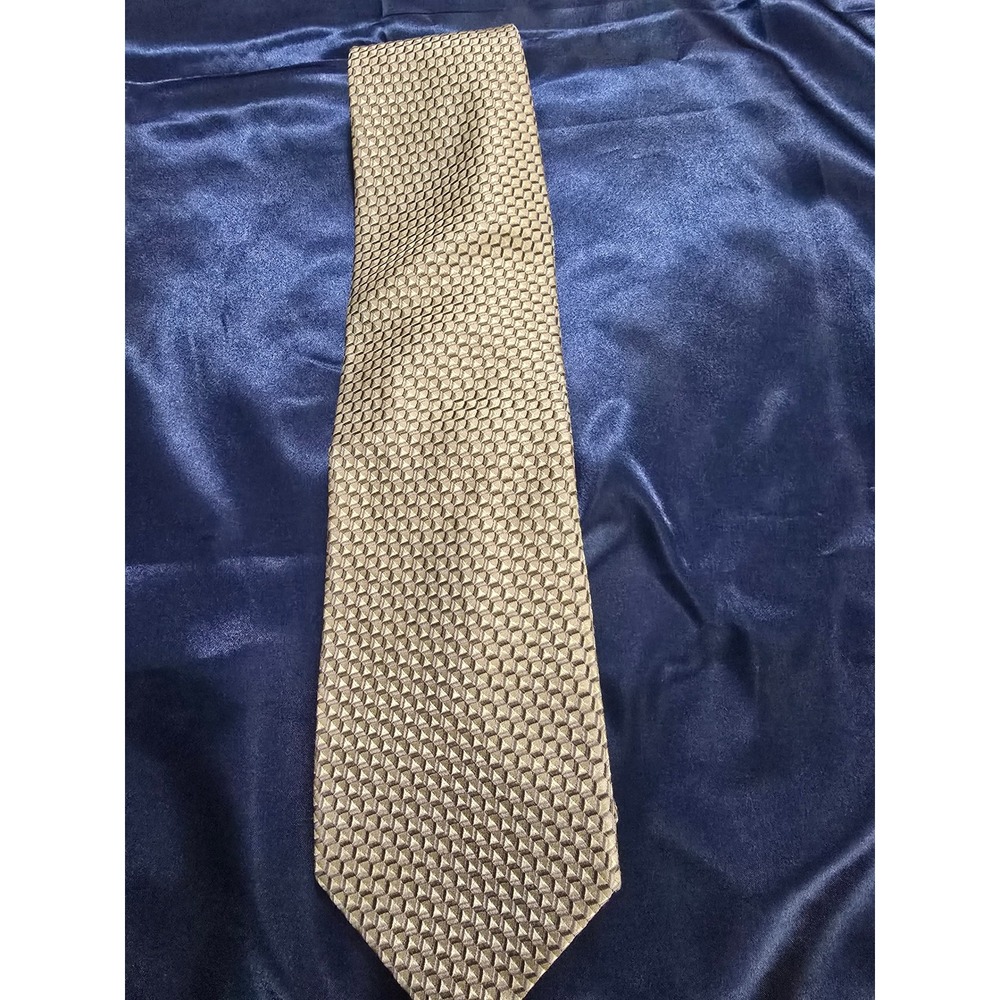 Giorgio Armani Silk Tie Mens Italy Geometric 3D Cube Pattern Champagne Silver